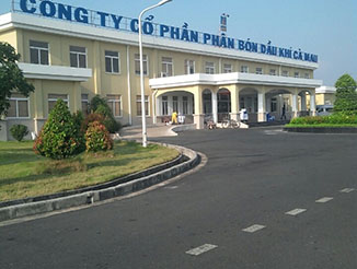 Dịch vụ lắp đặt giàn giáo và sơn bên ngoài trạm truyền Nhà Máy Đạm Cà Mau Tháng 4/2016